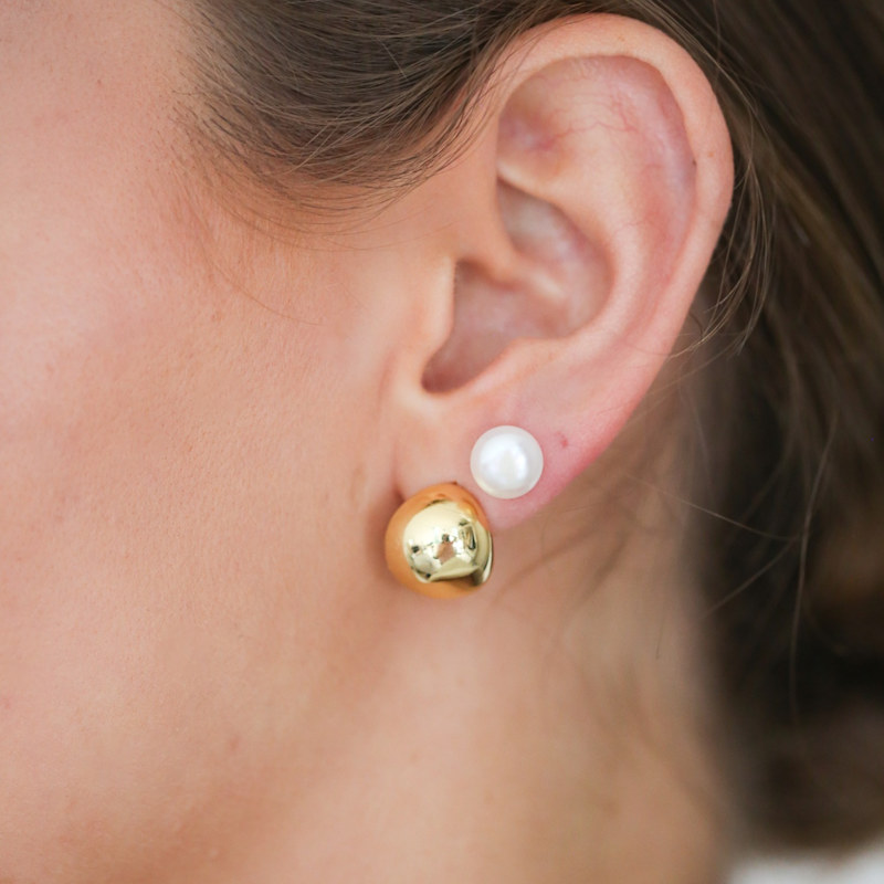 Thumbnail of Mini Freshwater Pearl Ear Studs image