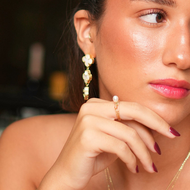 Thumbnail of Minimalist Pearl & Gold Elegant Cocktail Ring - White image