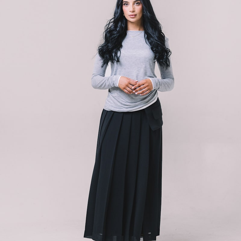 Noire Pleated Corset Skirt – Black Maxi With Utility Belt