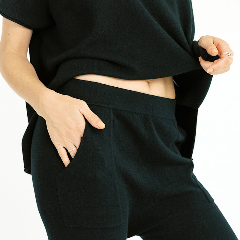 Thumbnail of Cashmere Jogger Pants - Black image