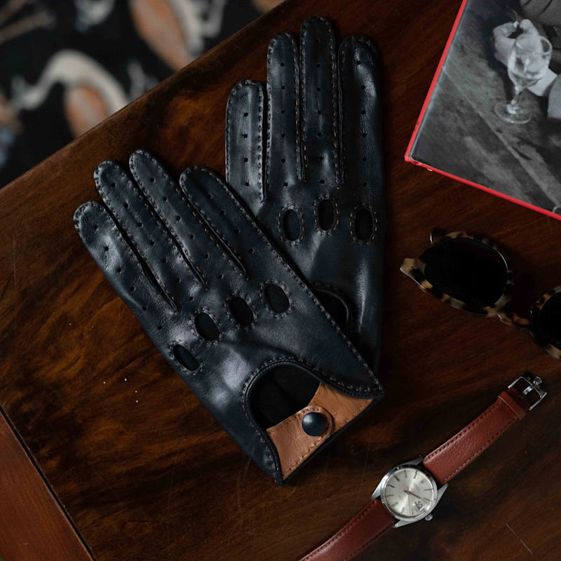Thumbnail of Rome - Men's Handsewn Lambskin Gloves In Blue Navy & Camel image