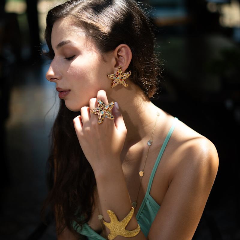 Thumbnail of Ocean Goddess Multicolor Starfish Gold Chunky Earrings - Multicolor image