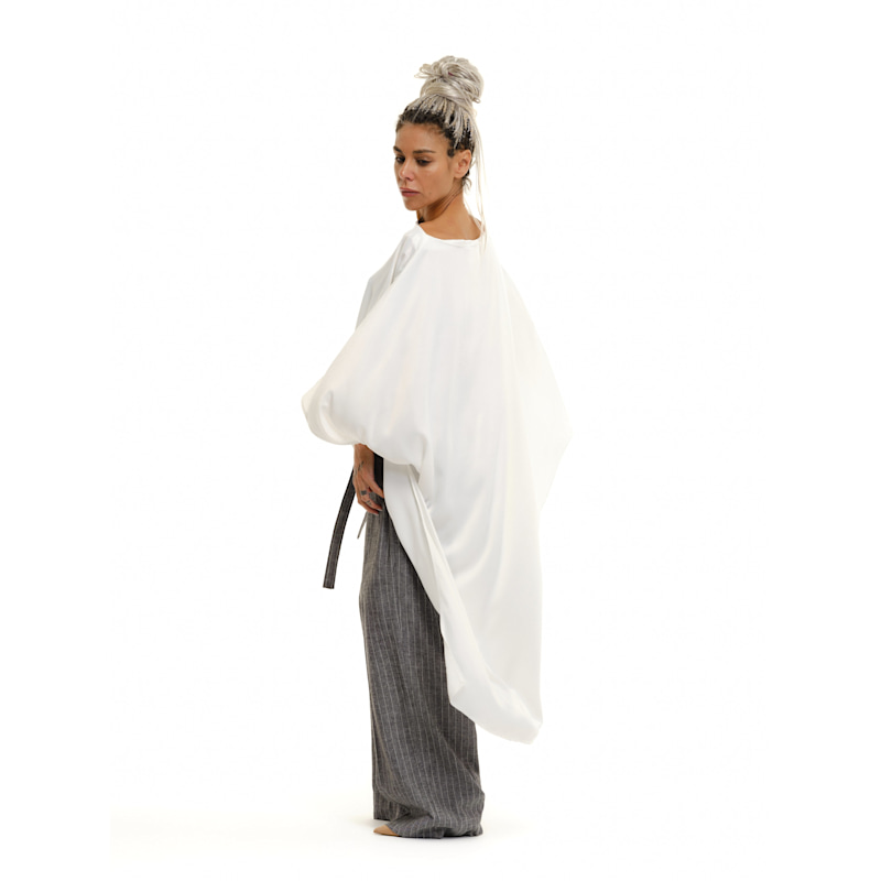 OFF-THE-SHOULDER MAXI TUNIC IN WHITE