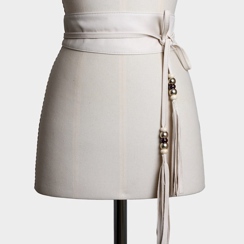 Off White Leather Obi Belt With Long Tassels | JUAN-JO  display picture 2