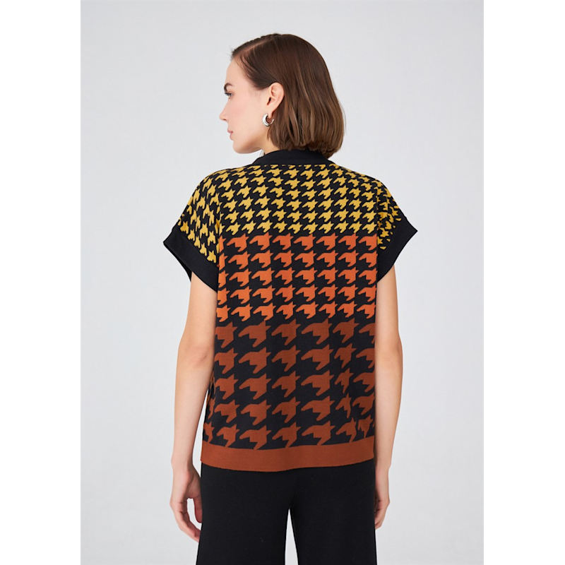 Thumbnail of Houndstooth Patterned O-Neck Knitwear Vest - Multicolour image