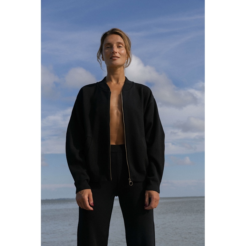 Thumbnail of Onda 100% Merino Bomber Jacket Black image