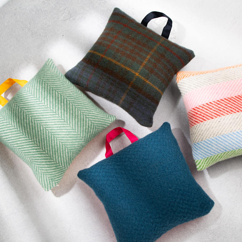 Thumbnail of Pure New Wool Waterproof Picnic Blanket Rainbow image