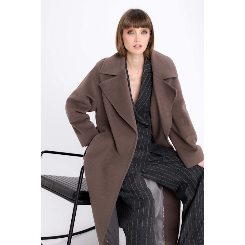 Oversized Cocoa Coat With Cashmere | InAvati | Wolf & Badger