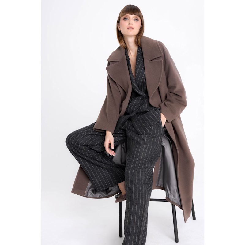 Oversized Cocoa Coat With Cashmere | InAvati | Wolf & Badger