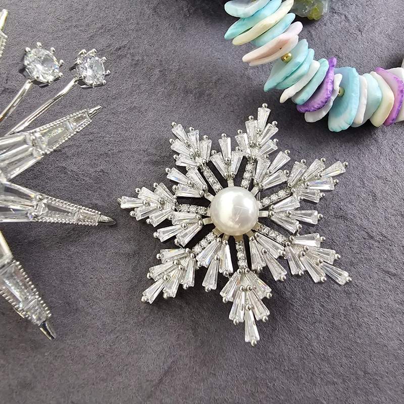 Thumbnail of Pearl Setting Snowflake Shaped Brooch image