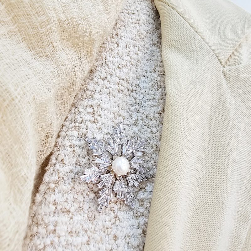 Thumbnail of Pearl Setting Snowflake Shaped Brooch image