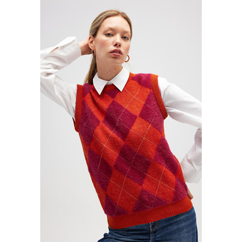 Thumbnail of Yui Diamond Knit Vest image