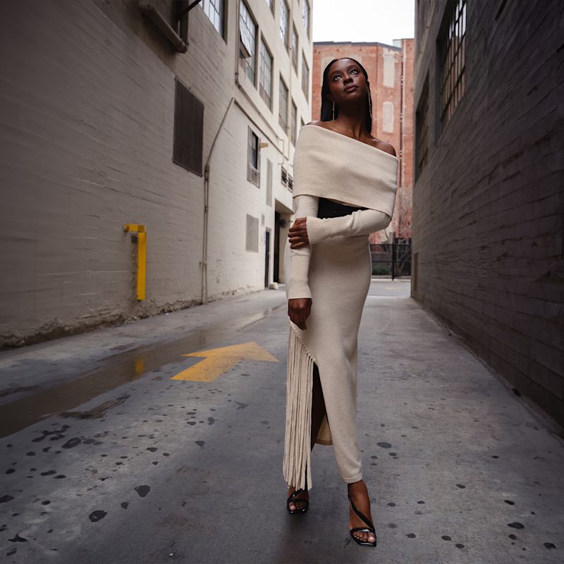 Peris On Or Off-Shoulder Cashmere Maxi Dress In Eco-Camel With