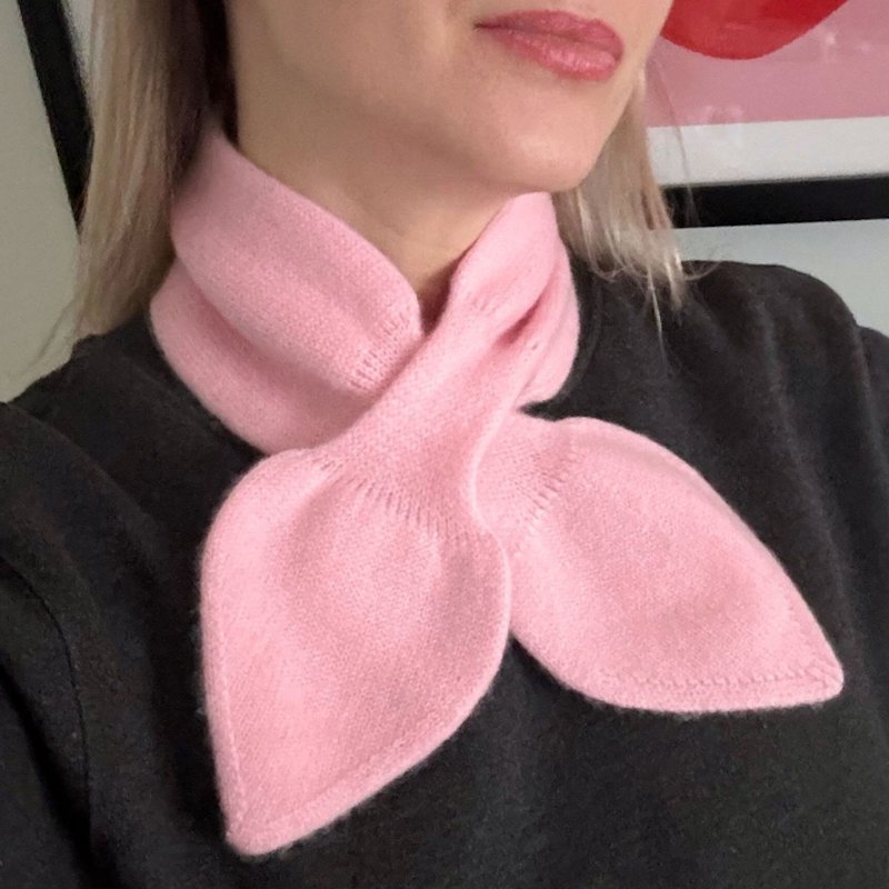 Thumbnail of Pure Cashmere Scarf - Bow Tie Neck Warmer Pink image