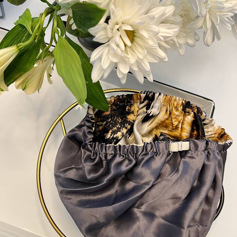 Thumbnail of Pure Mulberry Silk Double Layer Bonnet Leopard image