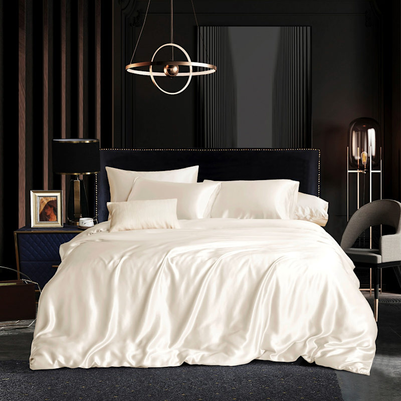 Thumbnail of Pure Mulberry Silk Seamless - Four-Piece Sheet Set - Double Size - Ivory image
