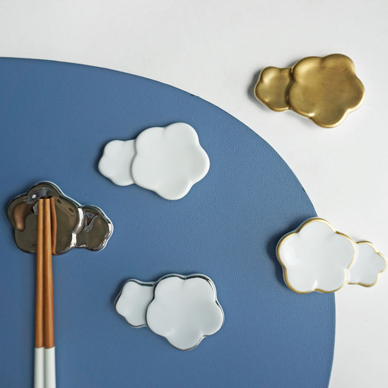Thumbnail of Blooming - Flatware Rest - Full Platinum image