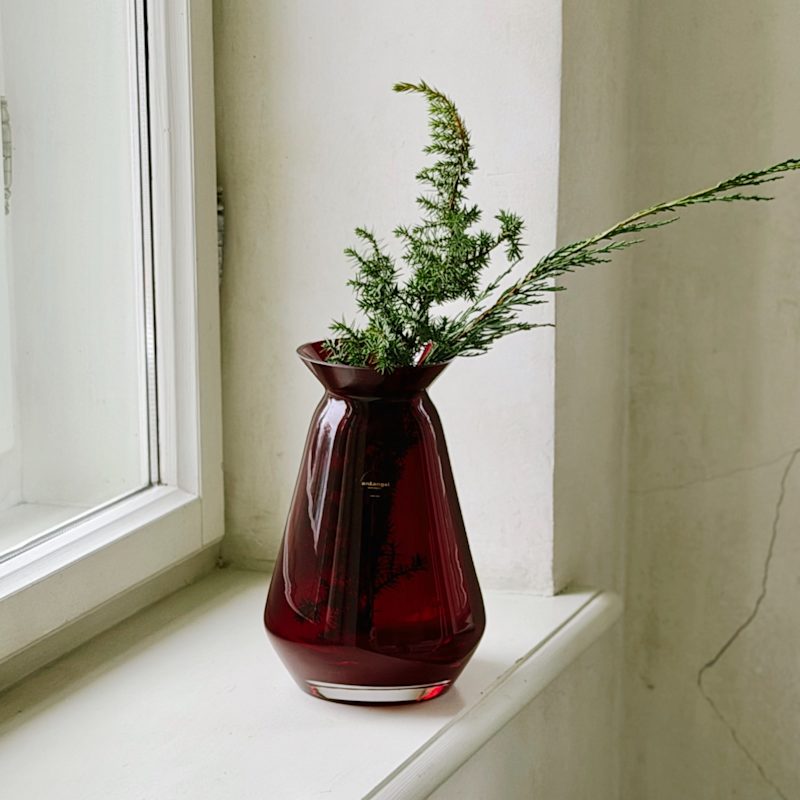 Thumbnail of Queen Vase Ruby Red image