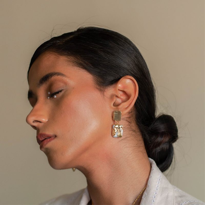 Thumbnail of Gold Zuri Drop Earrings With Baroque Pearls image