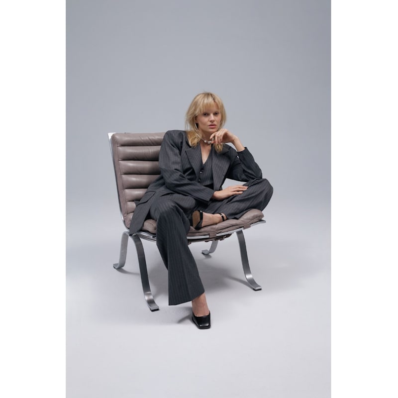 Thumbnail of Gwen Downtown Grey Pants image