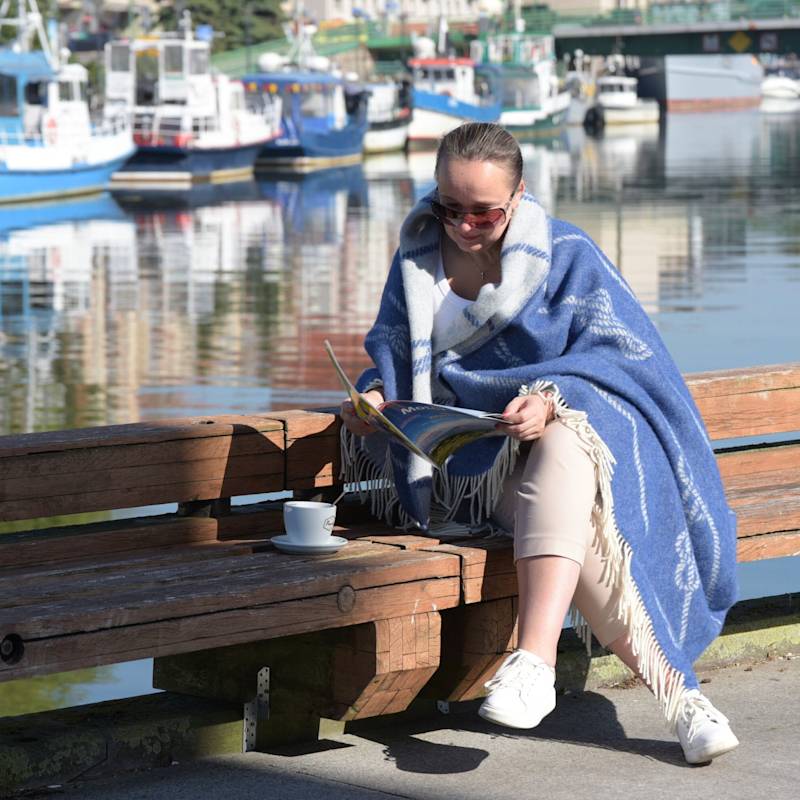 Thumbnail of Sailing Knots Wool Throw image