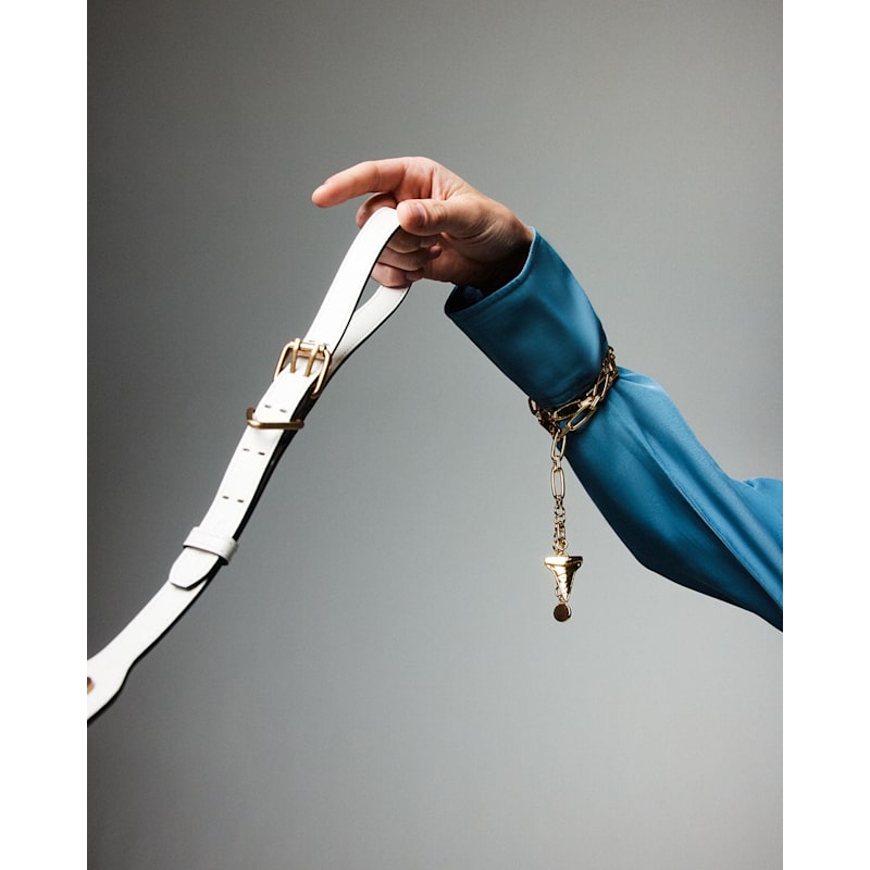 Thumbnail of Shark Tooth Charme - Gold image