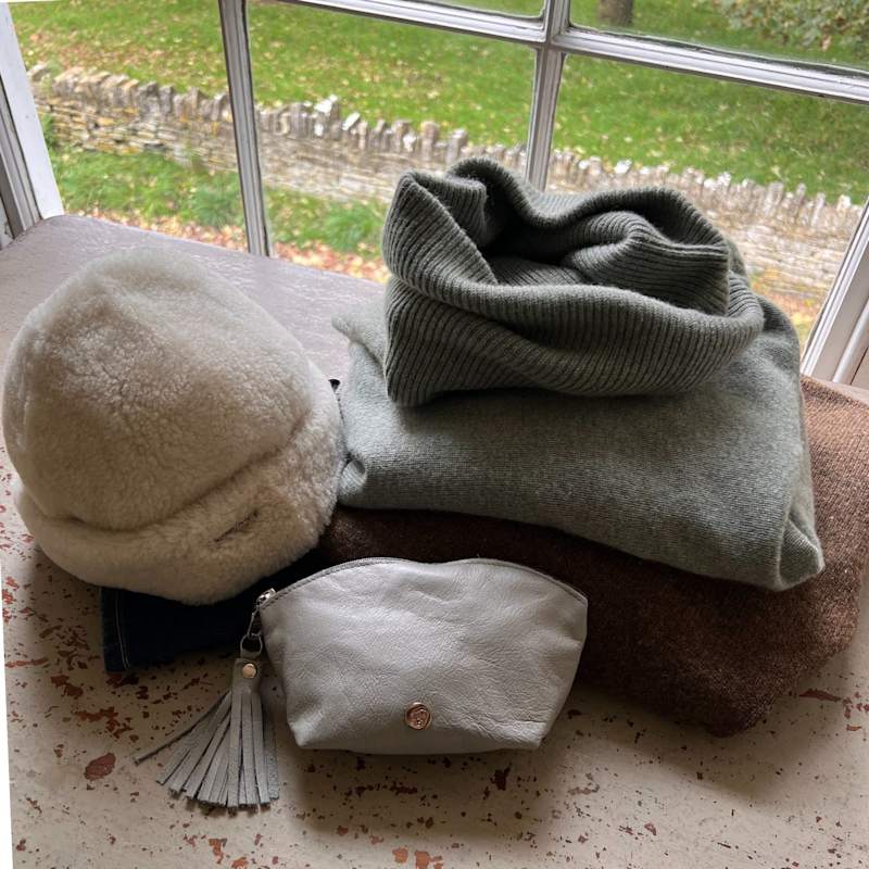 Thumbnail of Sheepskin Hat Cream Beanie - Bailey image