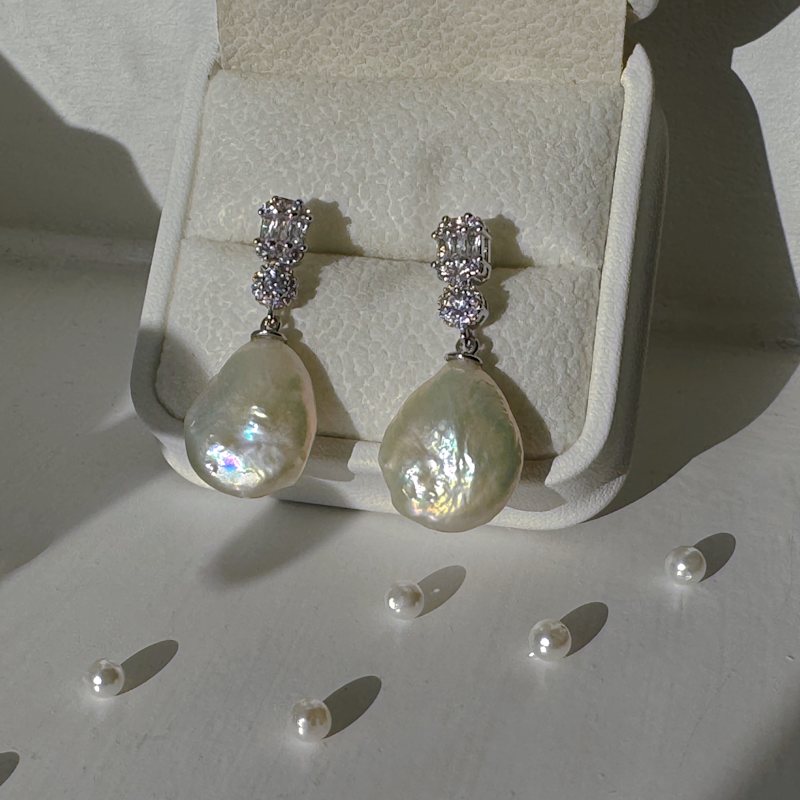 Thumbnail of Shining Baroque Pearl Earrings image