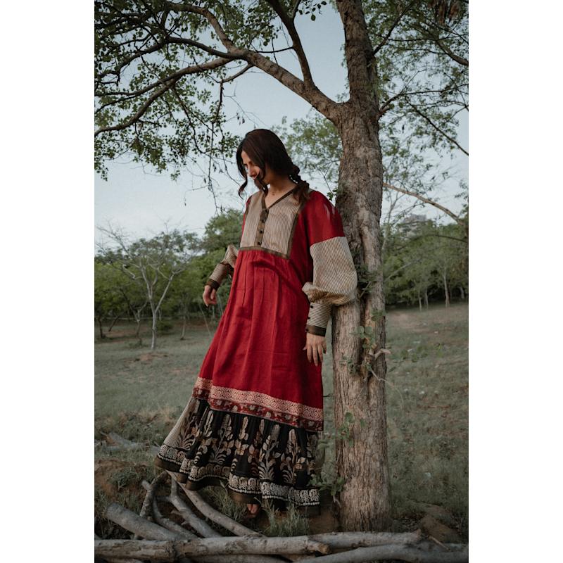 maheshwari silk dress Maya Upcycled Maheshwari Silk Dress | Buy Online | Red, Beige, Black |  Charkha & Loom