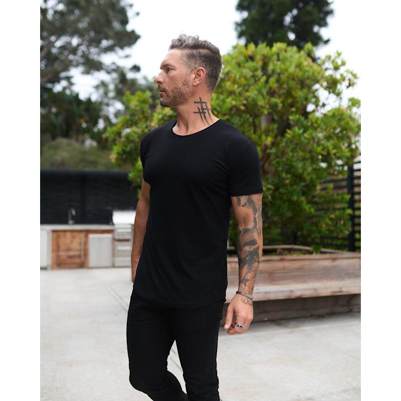 Thumbnail of Silas Raw Neck Slim Fit Tee - Obsidian image