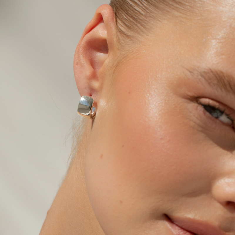 Thumbnail of Silver Easy Everyday Hoop Earrings - Zoe image