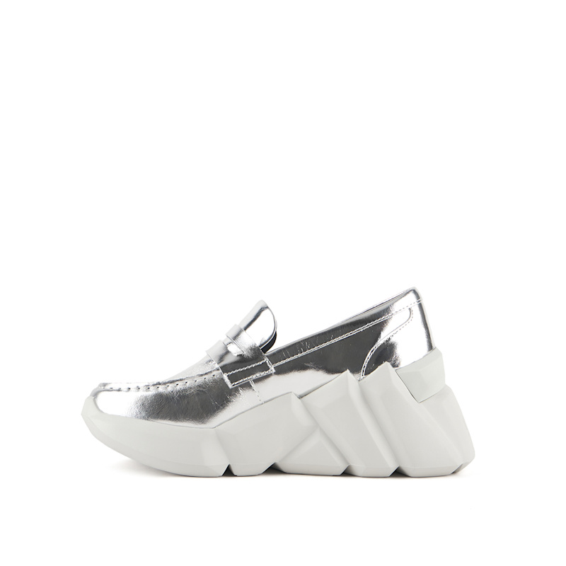 Thumbnail of Space Kick Loafer - Mirror Silver image