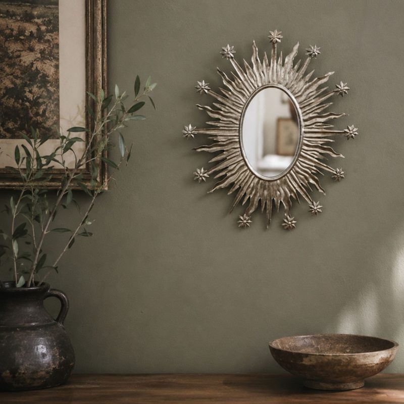 Sunshine Wall Mirror 21X2X24 Cm Antique Silver | Lila Rasa | Wolf