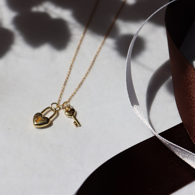 The Heart Series Gold Heart Lock & Key Necklace | FV Jewelry