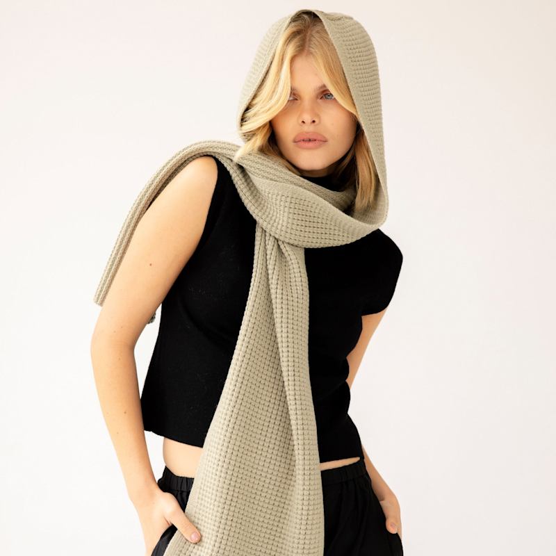 The Hooded Scarf - Arctic Grey | Arctic Fox & Co. | Wolf & Badger
