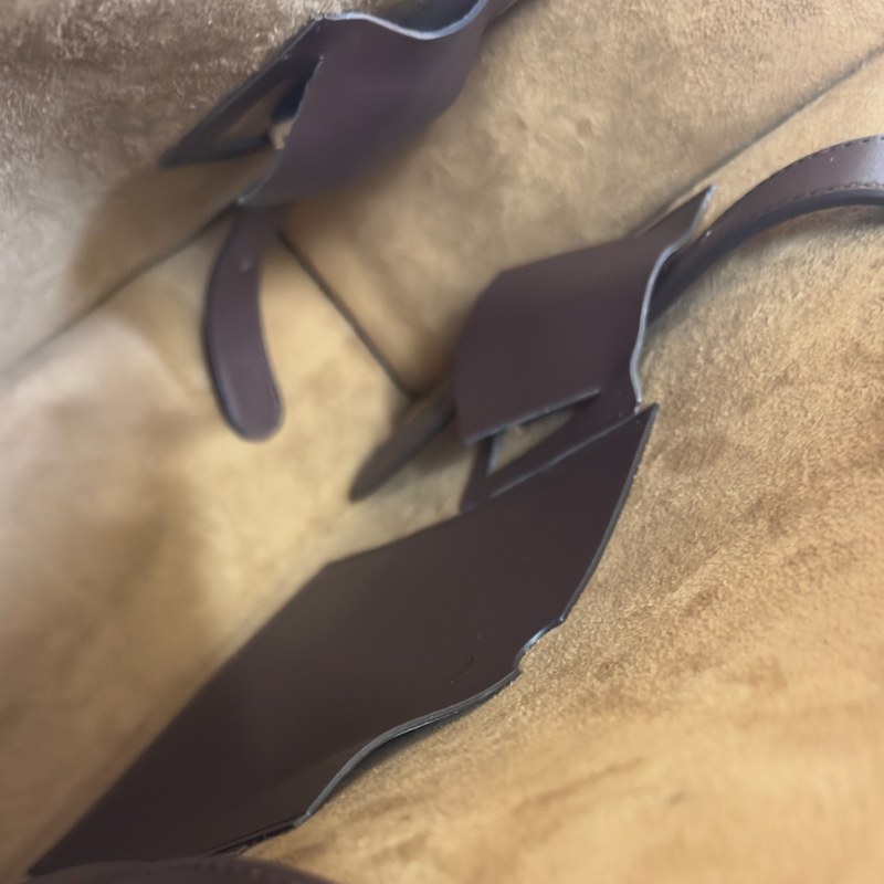 Thumbnail of The Roon Top Handle Leather Bag In Coffee Brown image