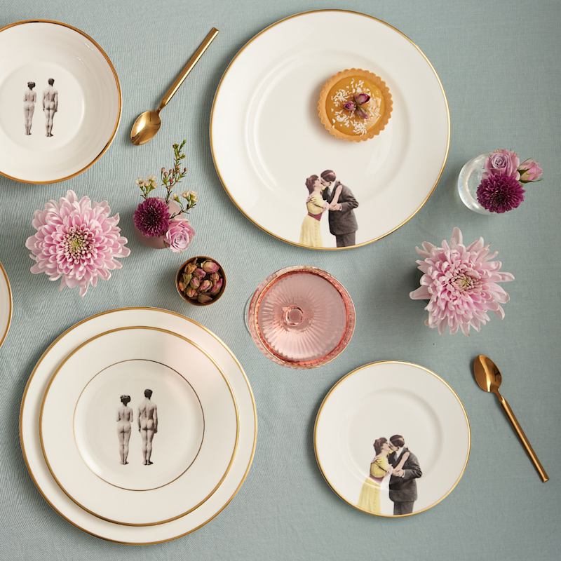 Thumbnail of Kissing Couple Dinner Plate image