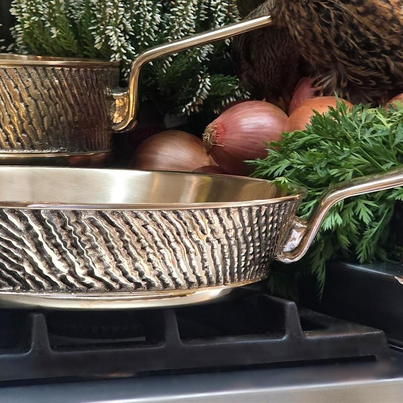 Thumbnail of Uncoated PFAS-Free Kansa Bronze Frying Pan – Igneus image