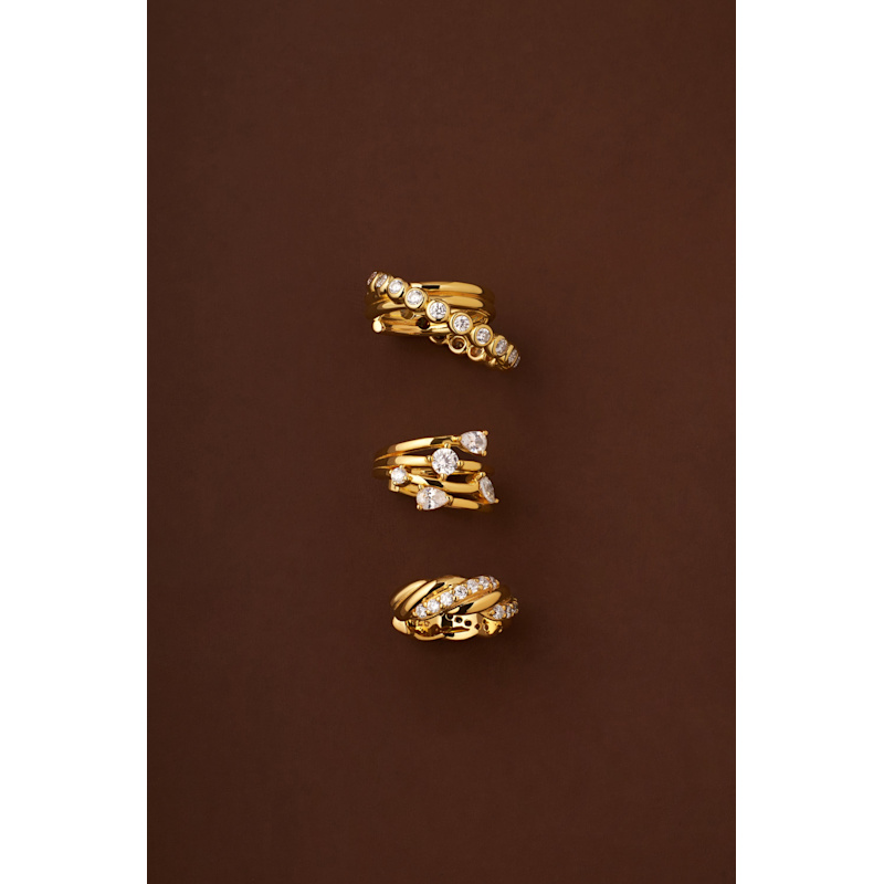 Thumbnail of Vera Twisted Crystal Ear Cuff In Gold image