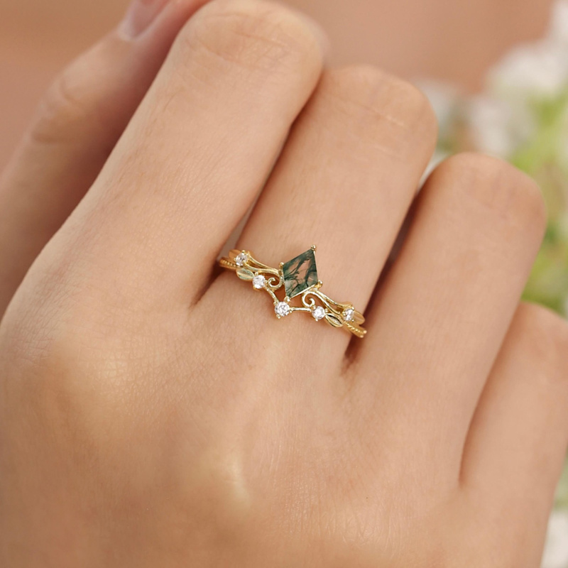 Thumbnail of Victorian Lace Moss Agate Ring Solid Yellow Gold© image