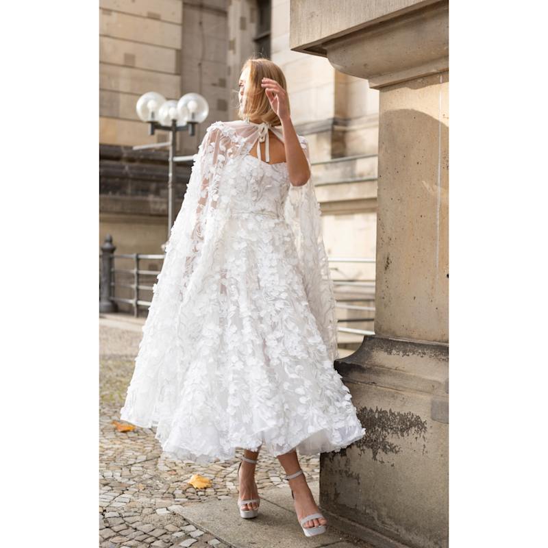 Thumbnail of Wedding Dress Fleur image