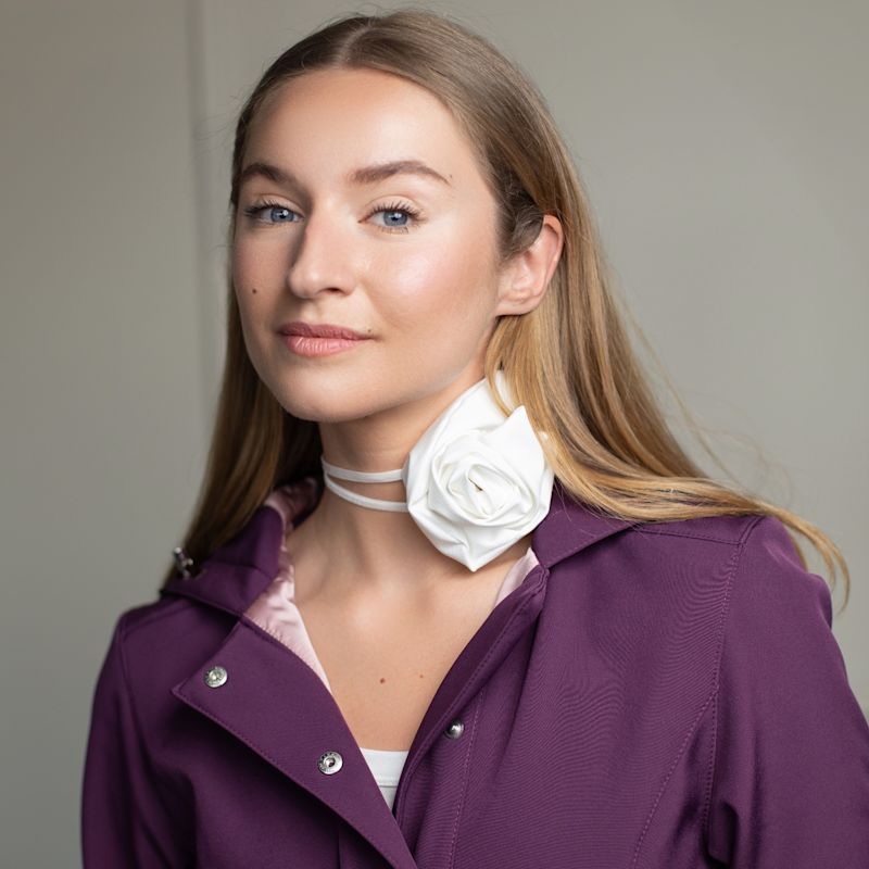 Thumbnail of White Rose Flower Choker image