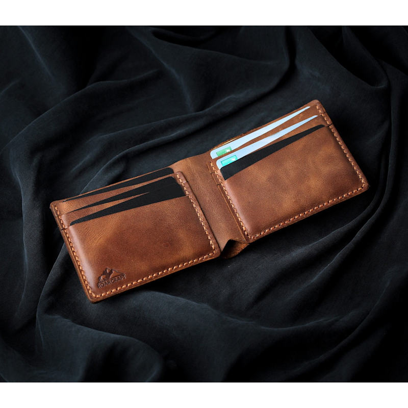 Thumbnail of Classic Bifold Leather Wallet - Pergamon - Tobacco image