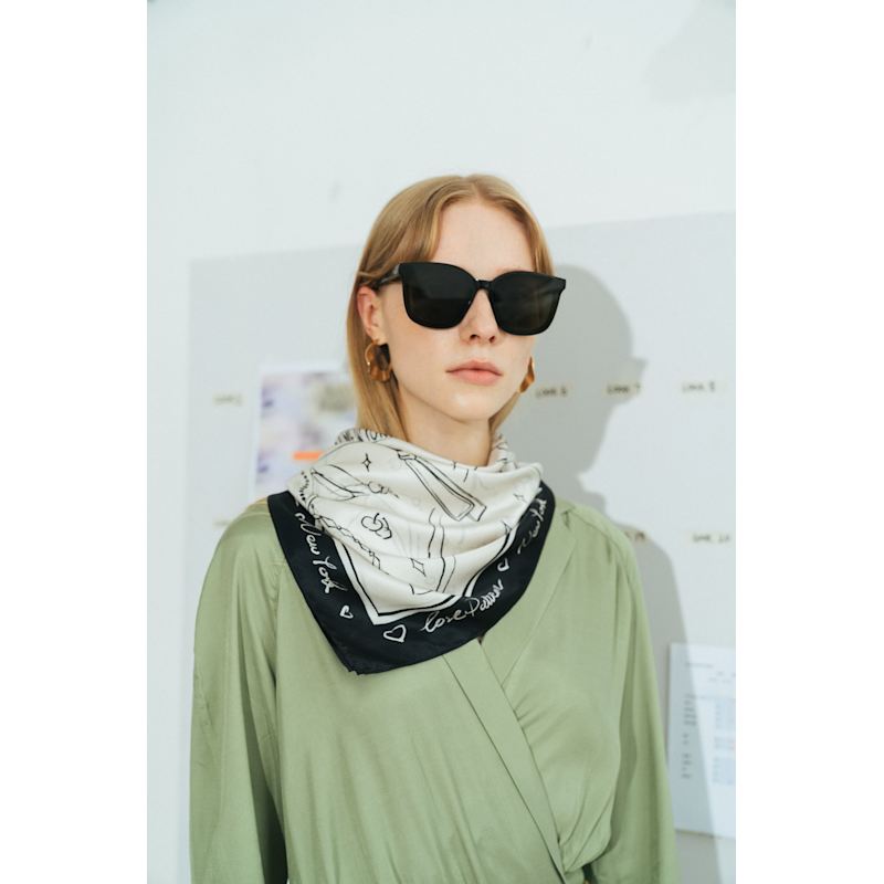 Thumbnail of New York In Sketches Silk Scarf - Black & White image