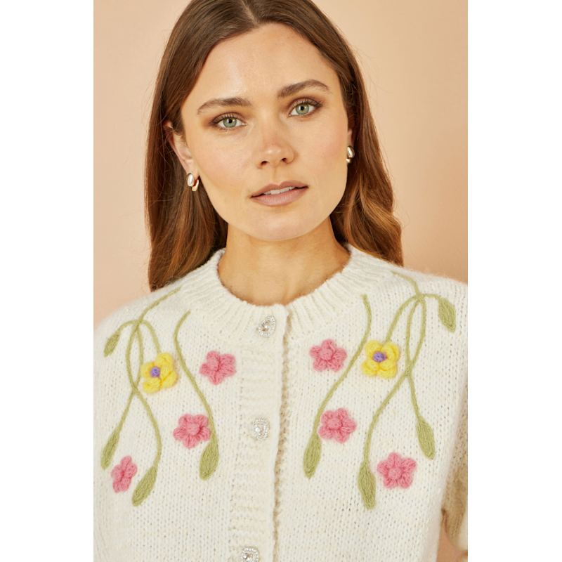 みゆ●EMBROIDERY FLOWER KNIT CARDIGAN他1点 Powder Blue Floral Embroidered Knit Cardigan | Lime Lush Boutique