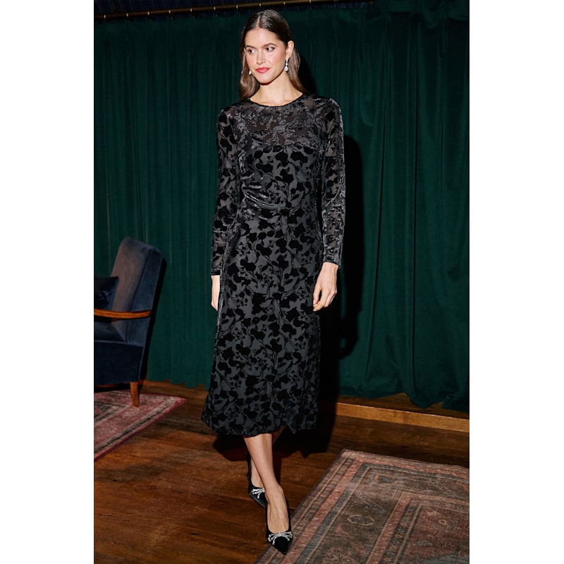 Yumi Black Burnout Velvet Midi Dress | Yumi