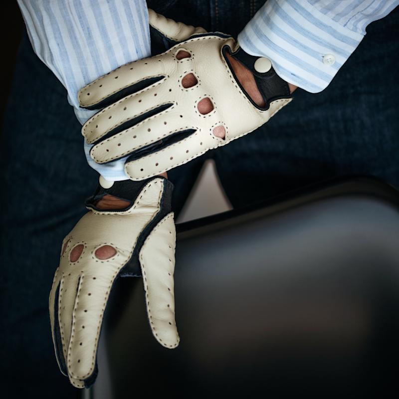 Thumbnail of Rome - Men's Deerskin Driving Gloves  Creme & Blue image