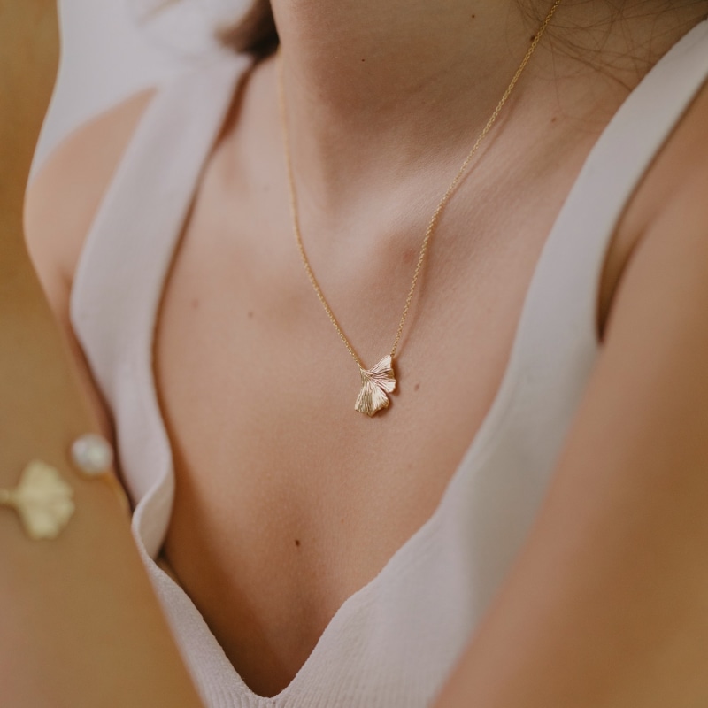 Ginkgo leaf necklace discount