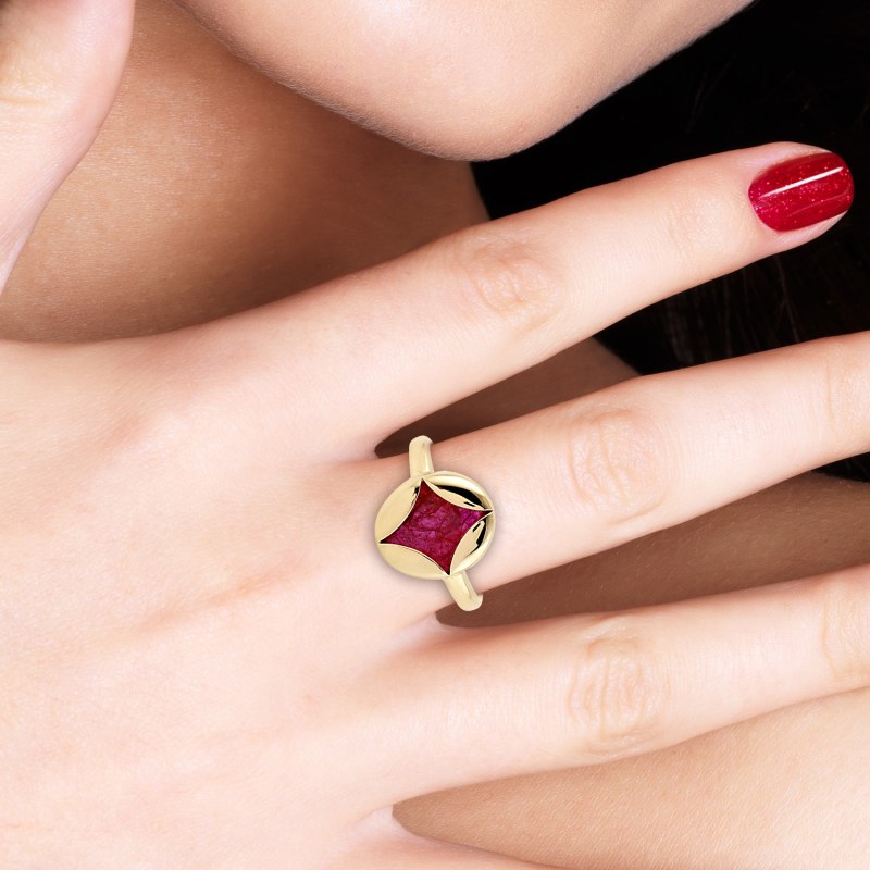 Natural ruby ring yellow gold hotsell
