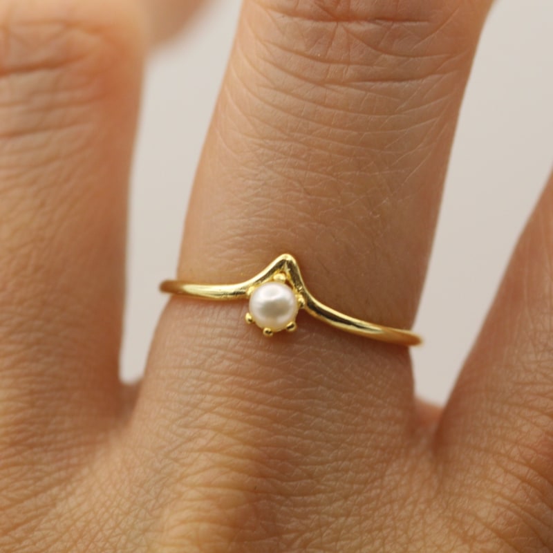 Thumbnail of Akoya Pearl Unique Curve Gold Ring image